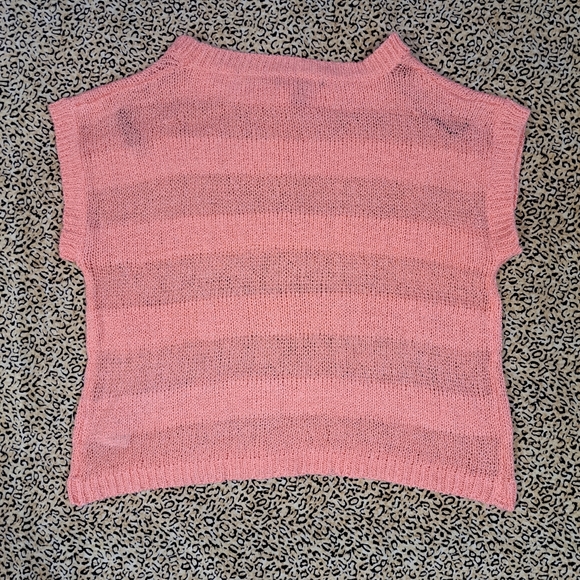 💥3/$25💥OVERSIZED STRIPED SUMMER KNIT/CROCHET TOP -S - Picture 3 of 6